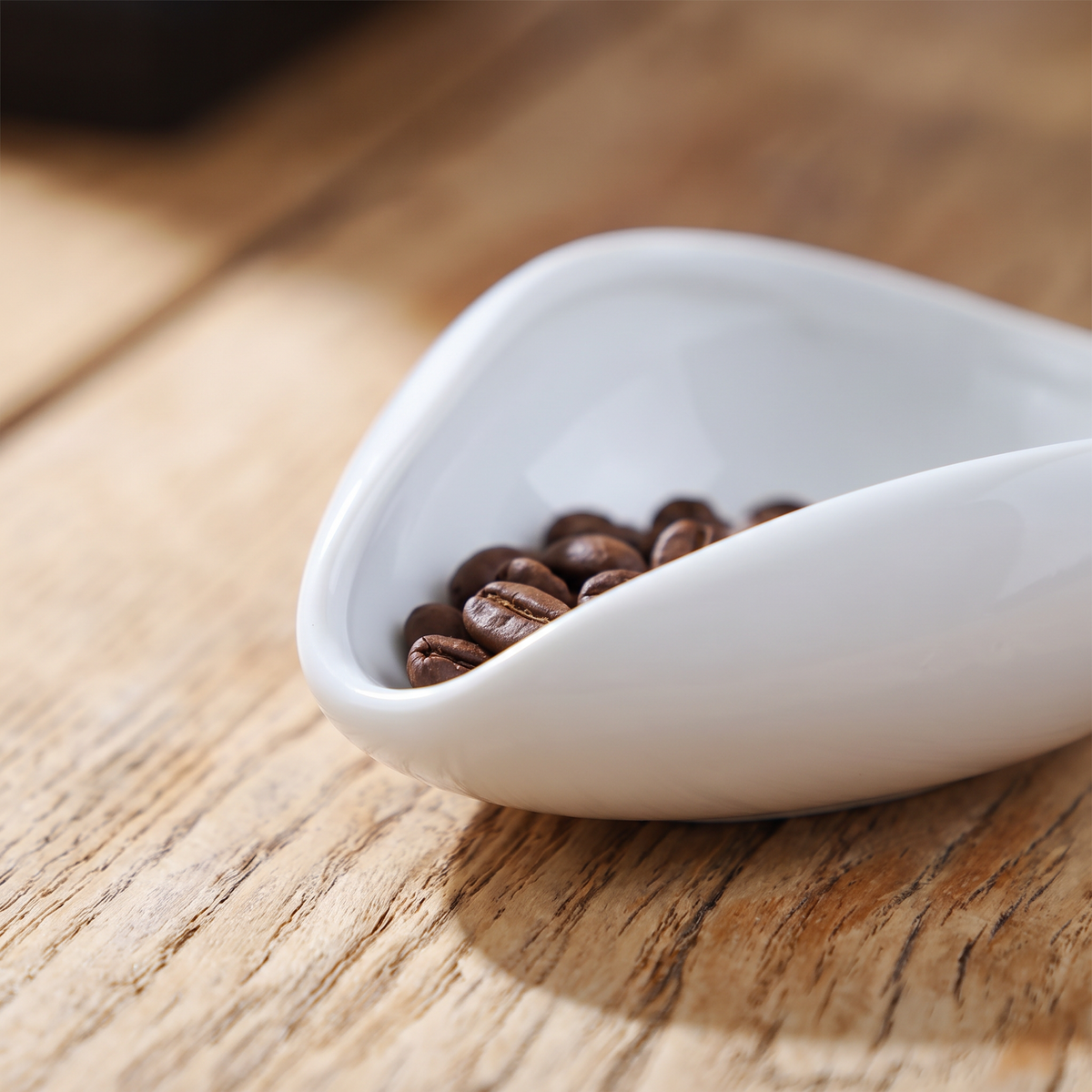 Copo Dosador de Café em Cerâmica para Grãos e Pó