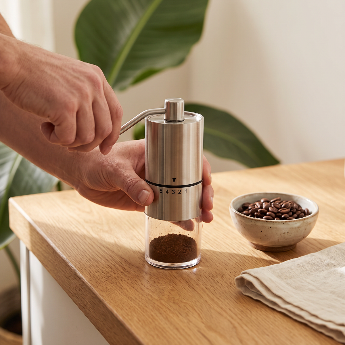 Moedor de Café Manual Pequeno para Viagem e Camping